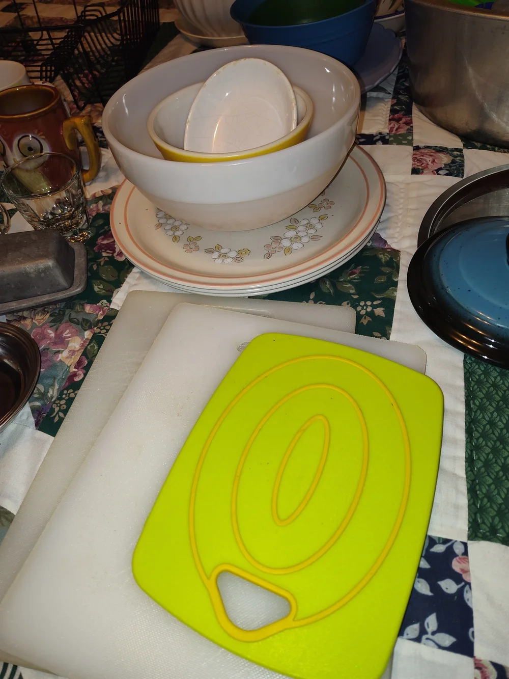 Green Cutting Board and Kitchen Tools Set - Green Home Kitchen Essentials